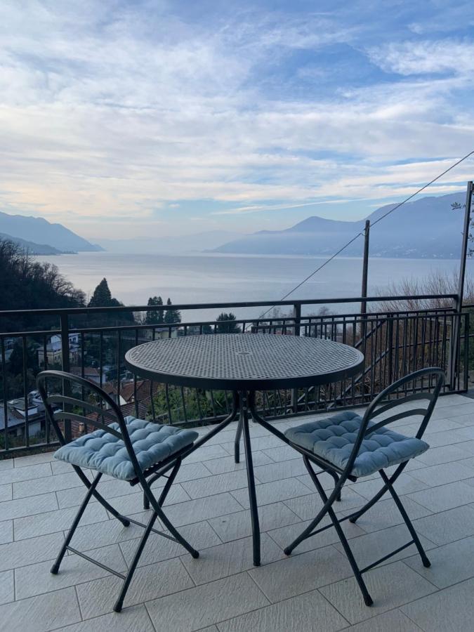 Casa Colmegna Mit Traumhaften See- Und Bergblick Луино Екстериор снимка