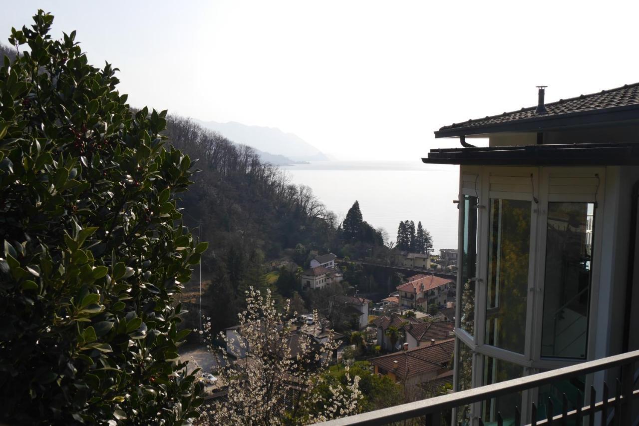 Casa Colmegna Mit Traumhaften See- Und Bergblick Луино Екстериор снимка