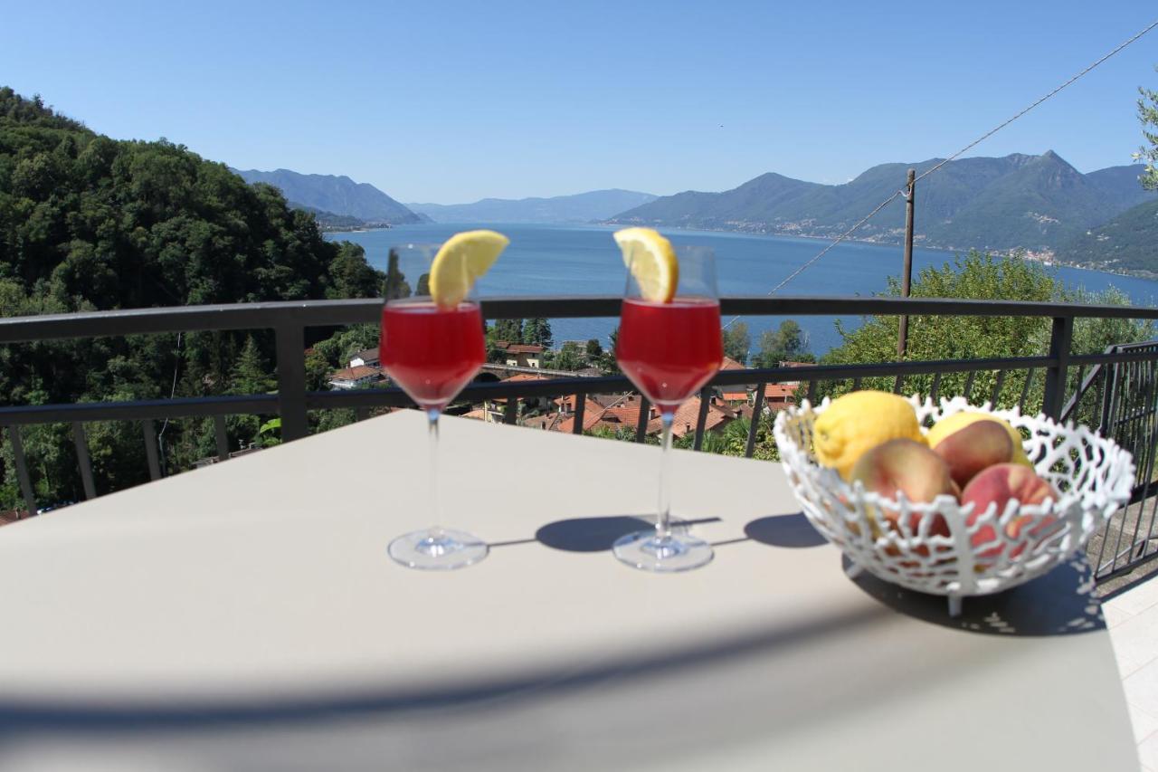 Casa Colmegna Mit Traumhaften See- Und Bergblick Луино Екстериор снимка
